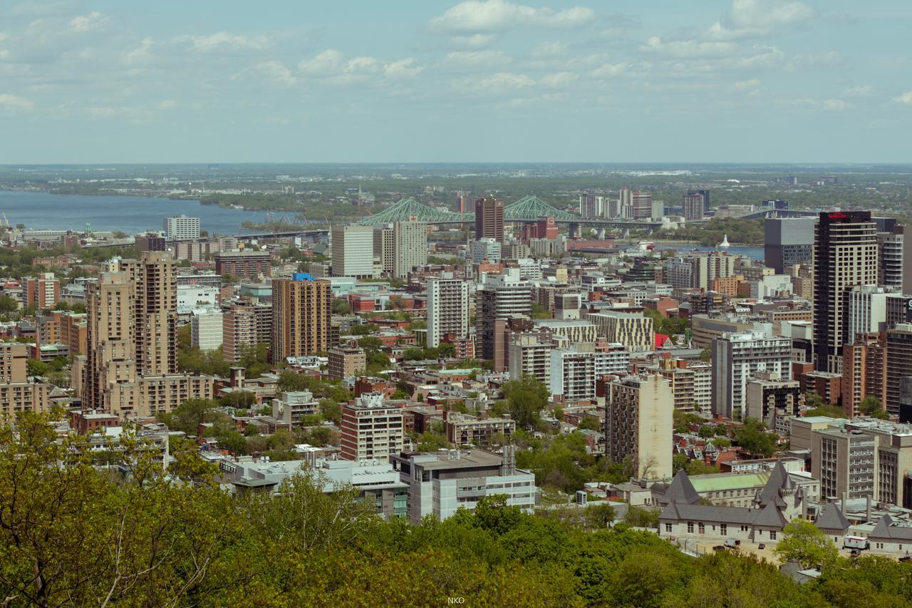 Хостел Pied-A-Terre Mont-Royal Монреаль Экстерьер фото